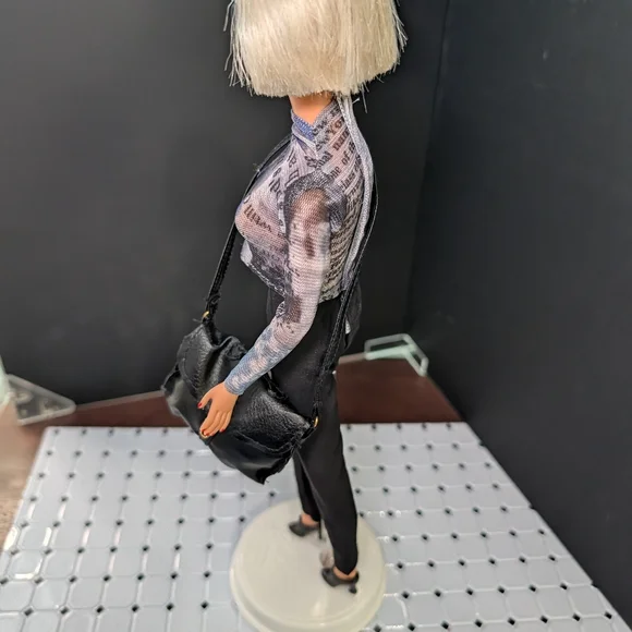 Vintage 1999 Pilot Barbie Custom Restyled To Cool City Girl - Picture 6 of 10